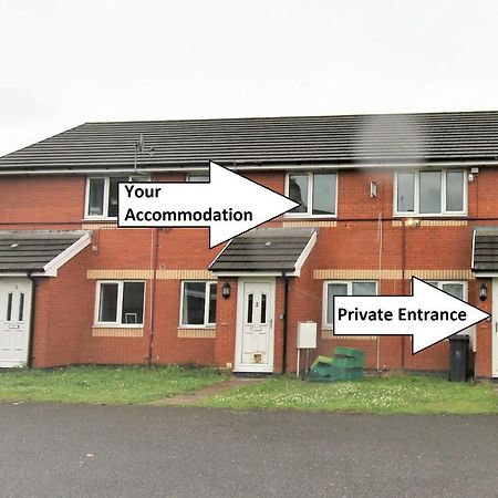 Thesiger Court Apartments - Free Private Parking - By Property Promise Cardiff Eksteriør billede