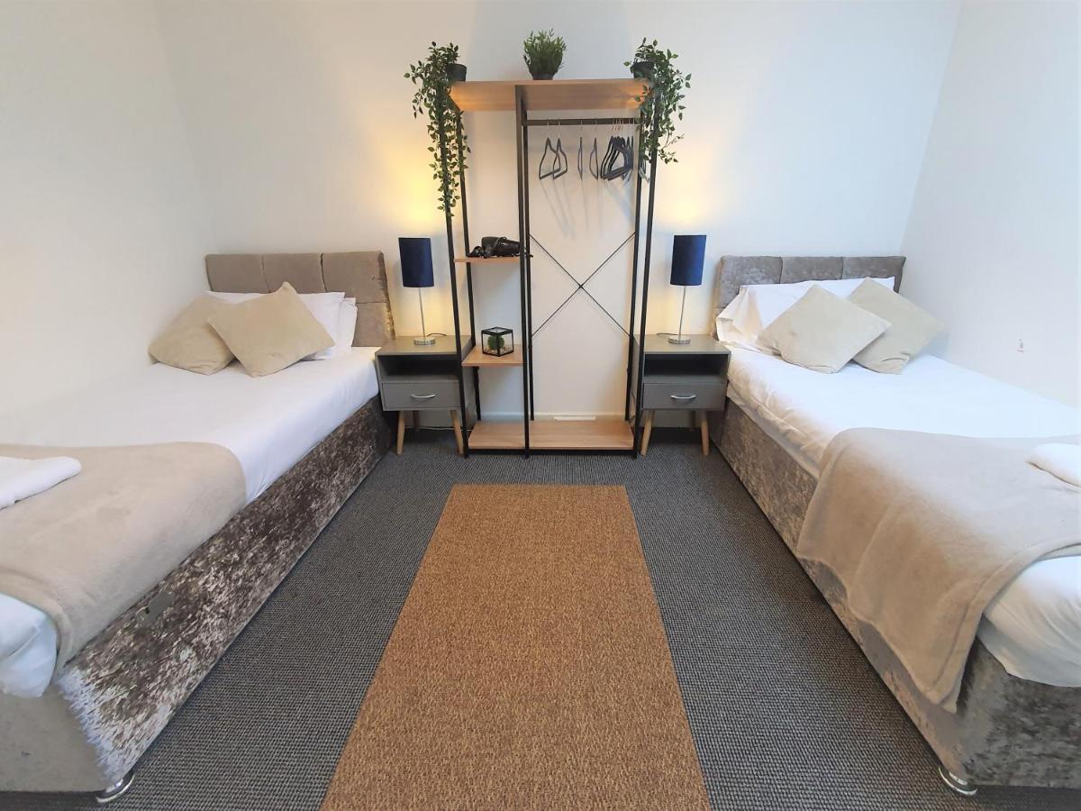 Thesiger Court Apartments - Free Private Parking - By Property Promise Cardiff Eksteriør billede
